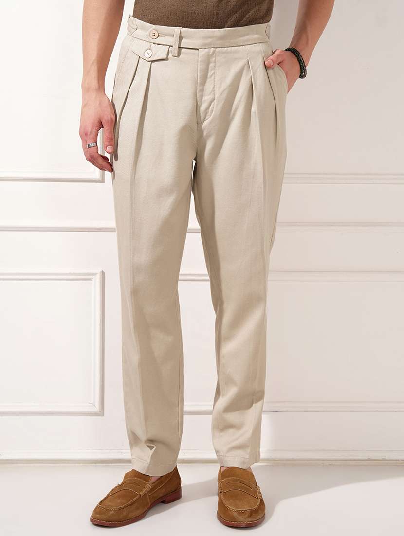 men solid mid rise pleated casual trouser