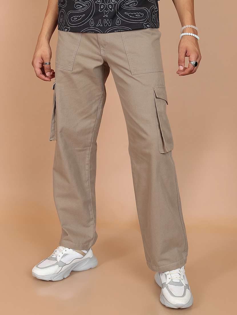 men solid mid rise regular fit cargo 
