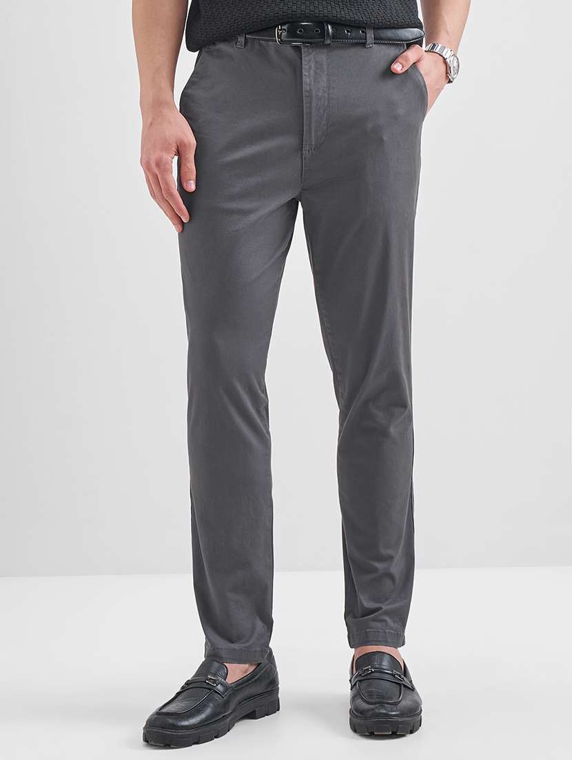 men solid mid rise flat front casual trouser