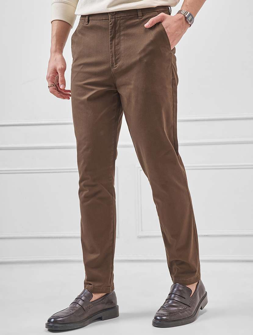 men solid mid rise flat front casual trouser