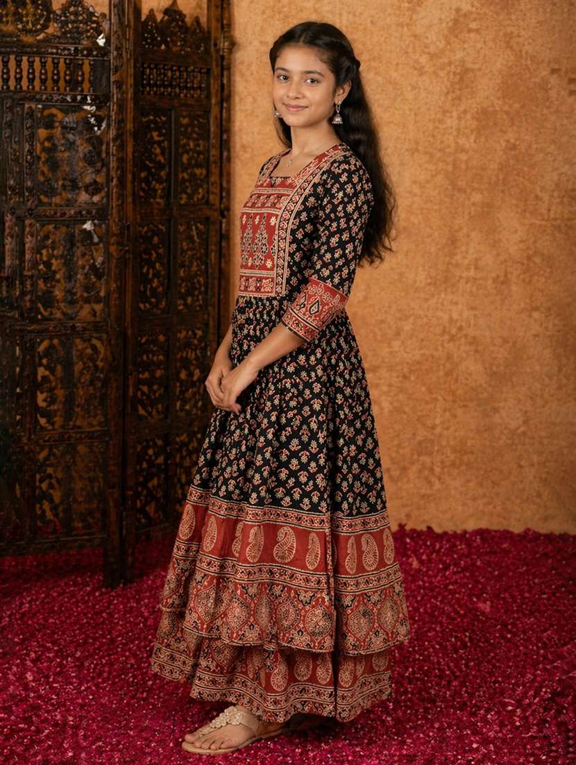 Girls Printed Square Neck Kurta And Palazzo Set - 22511974 -  Standard Image - 2