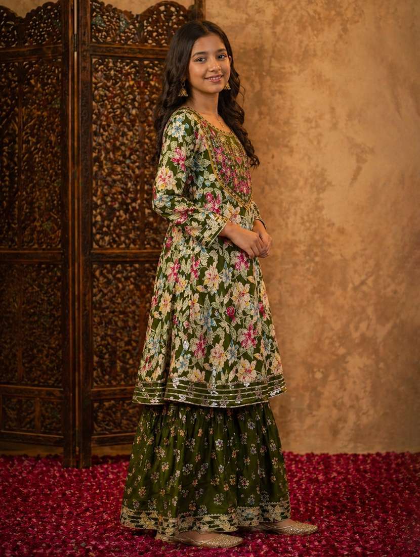 girls printed three quarter sleeves kurta and sharara suit set - 22511981 -  Standard Image - 2