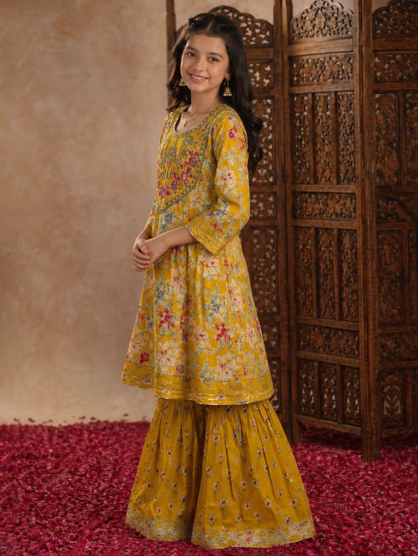 girls printed three quarter sleeves kurta and sharara suit set - 22511982 -  Standard Image - 2