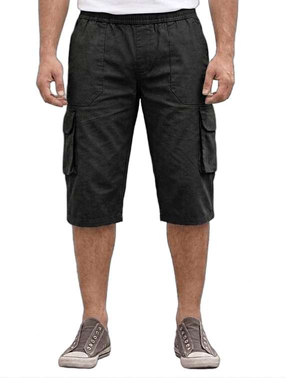 men solid mid rise regular fit three fourth cargo shorts