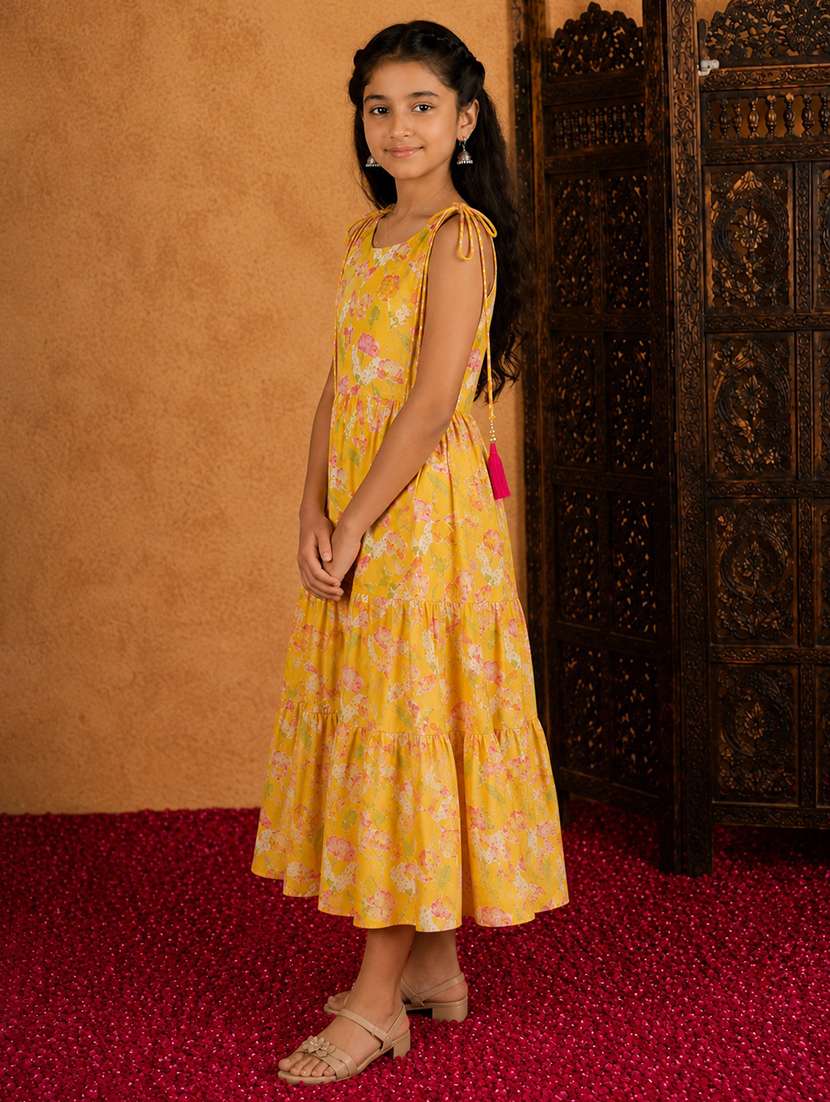 girls printed boat neck tiered kurta - 22512876 -  Standard Image - 2