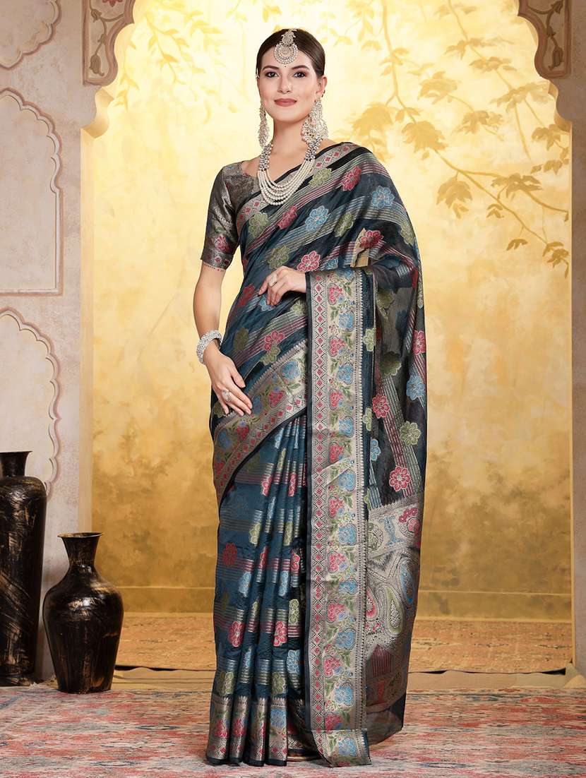 Women Self Design Banarasi Saree With Blouse - 22513471 -  Standard Image - 2