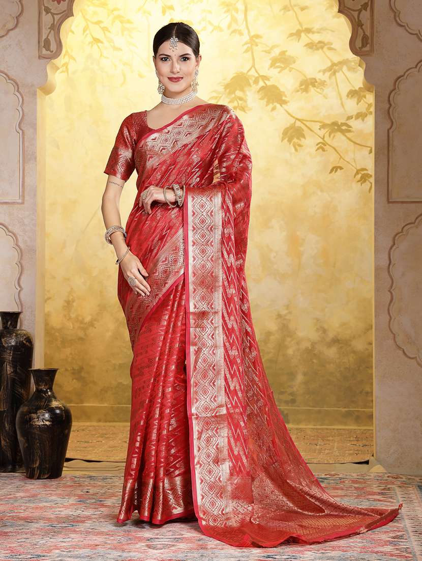 women self design banarasi saree