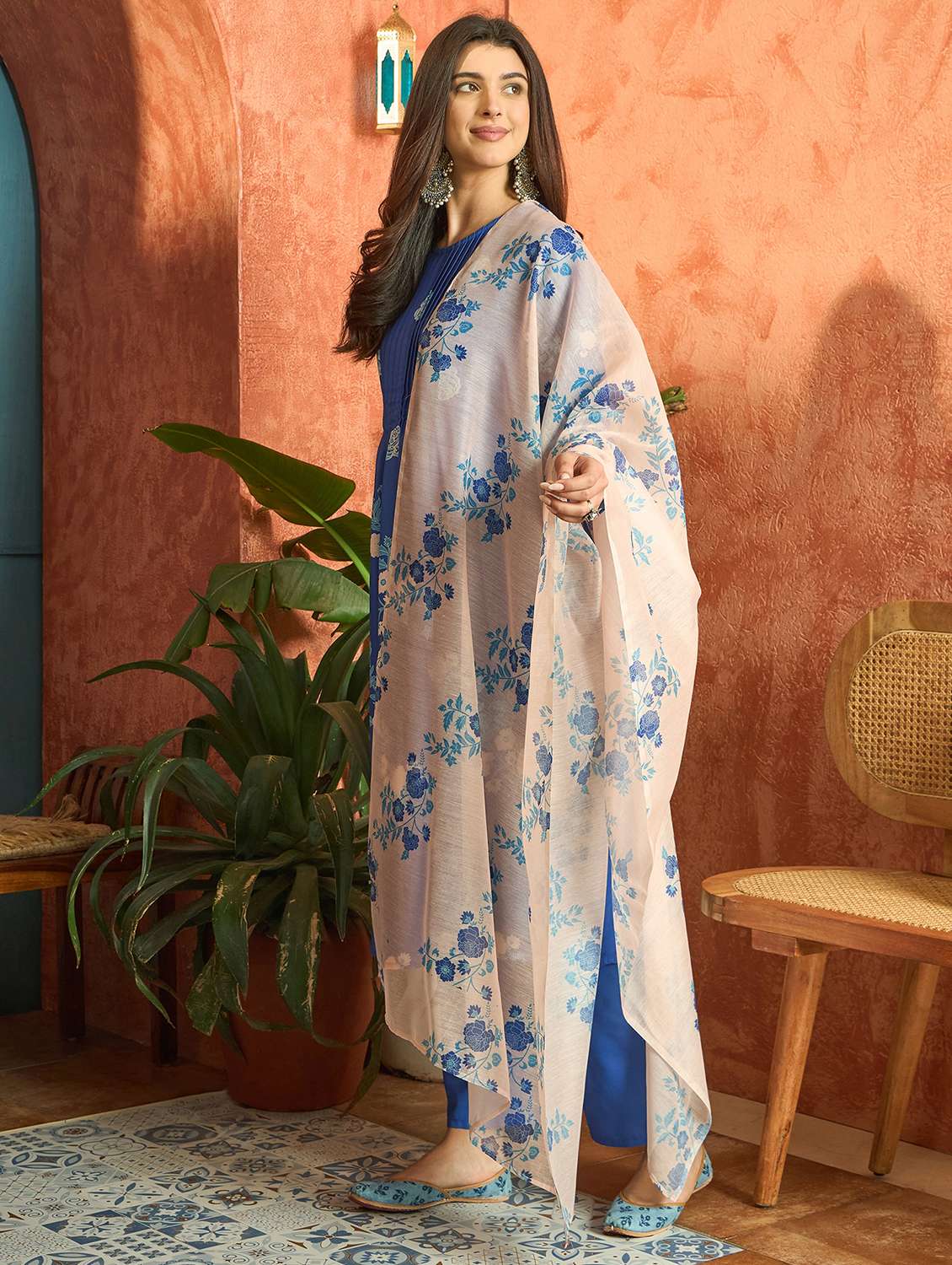 women printed round neck kurta and pant set with dupatta - 22513831 -  Standard Image - 2