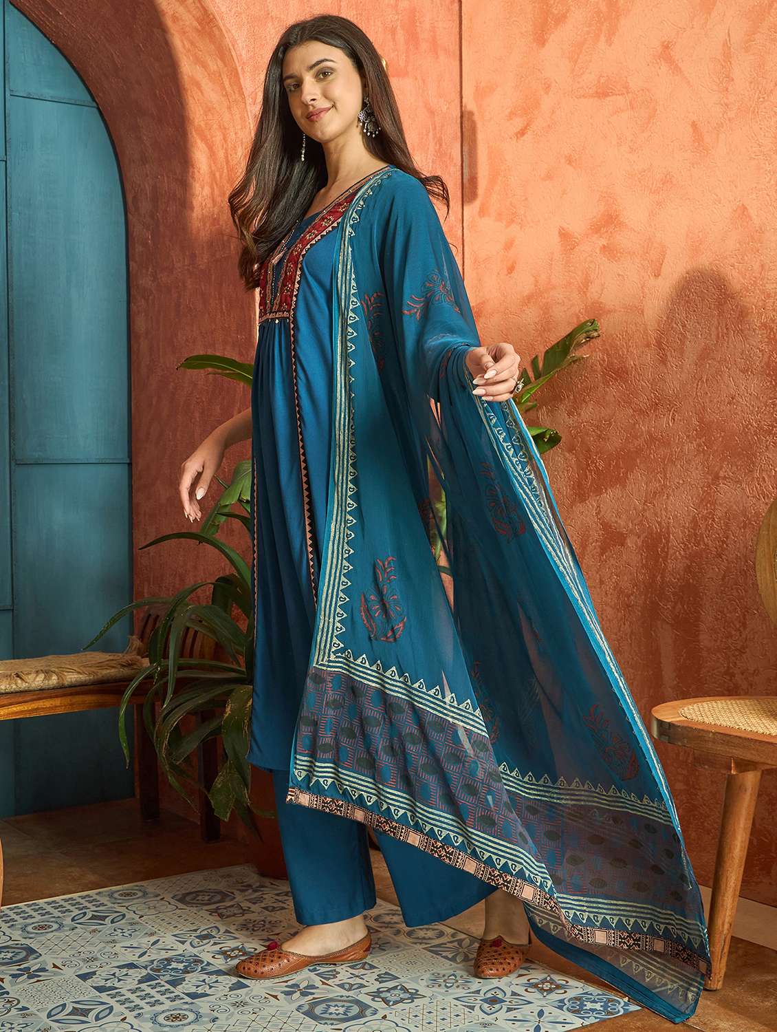 women printed square neck kurta and palazzo set with dupatta - 22513843 -  Standard Image - 2