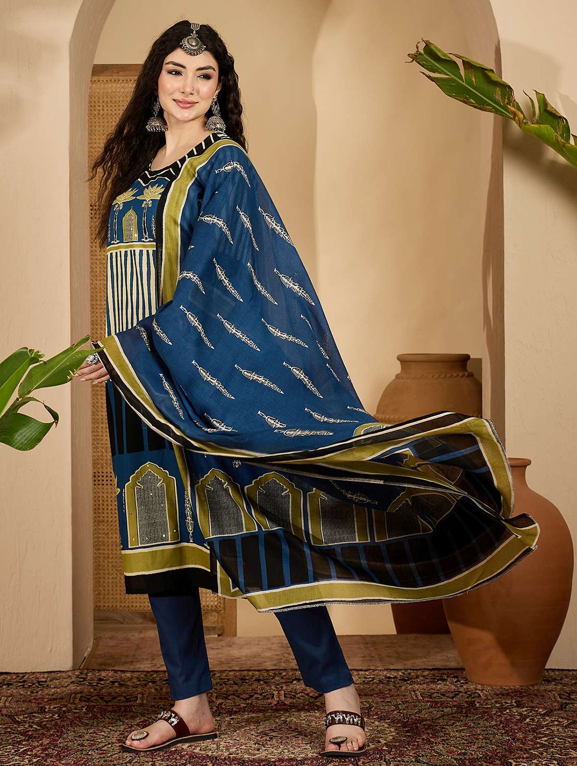 women printed round neck kurta and pant set with dupatta - 22513846 -  Standard Image - 2