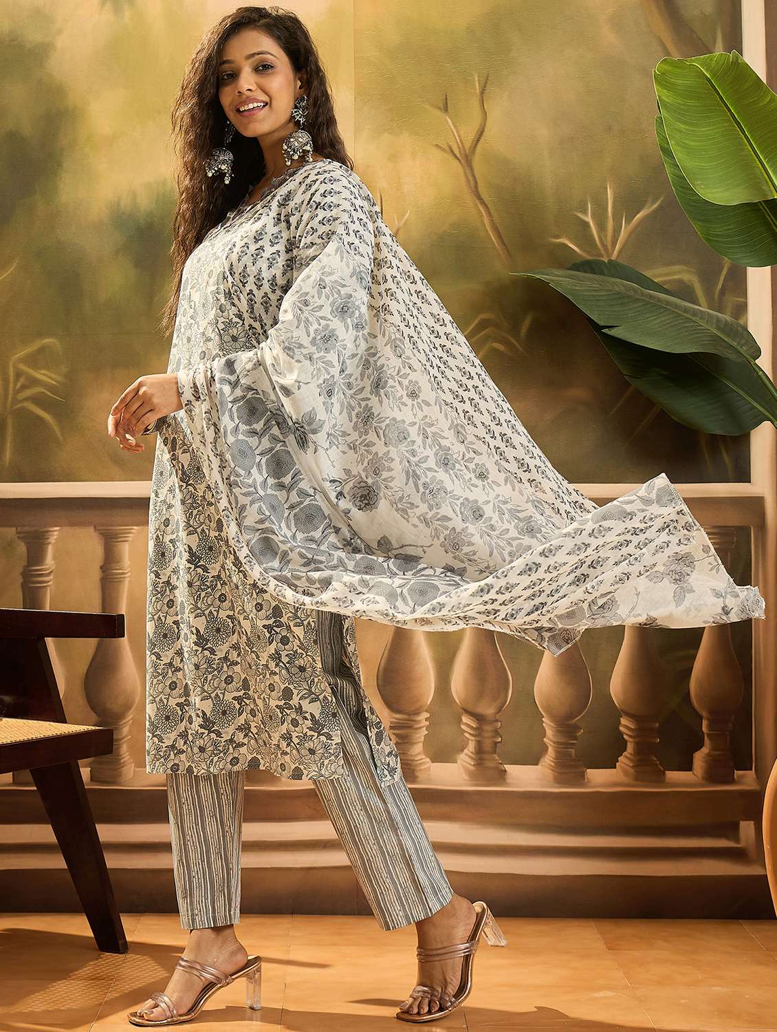 women printed v neck kurta and pant set with dupatta - 22513890 -  Standard Image - 2
