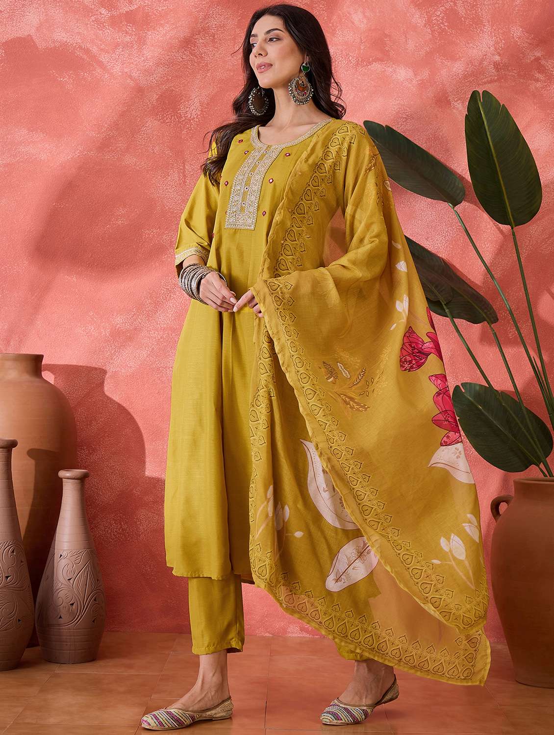women embroidered three quarter sleeves kurta pant set with dupatta - 22513940 -  Standard Image - 2