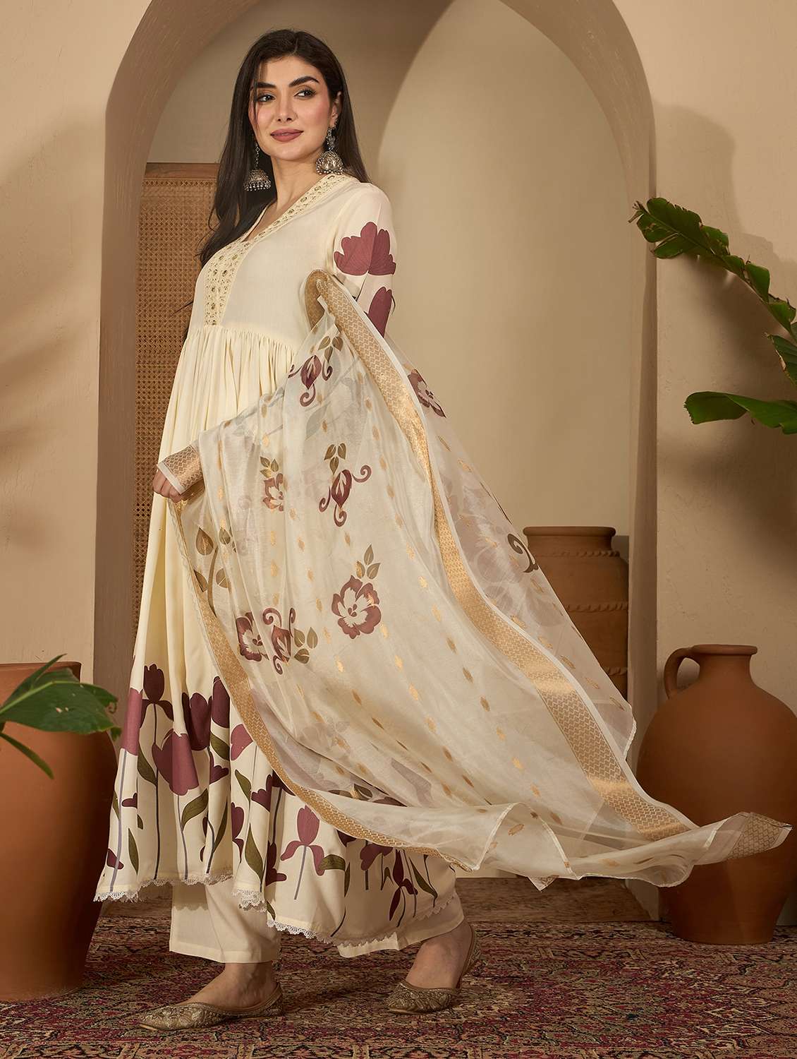 women printed three quarter sleeves kurta palazzo set with dupatta - 22514073 -  Standard Image - 2