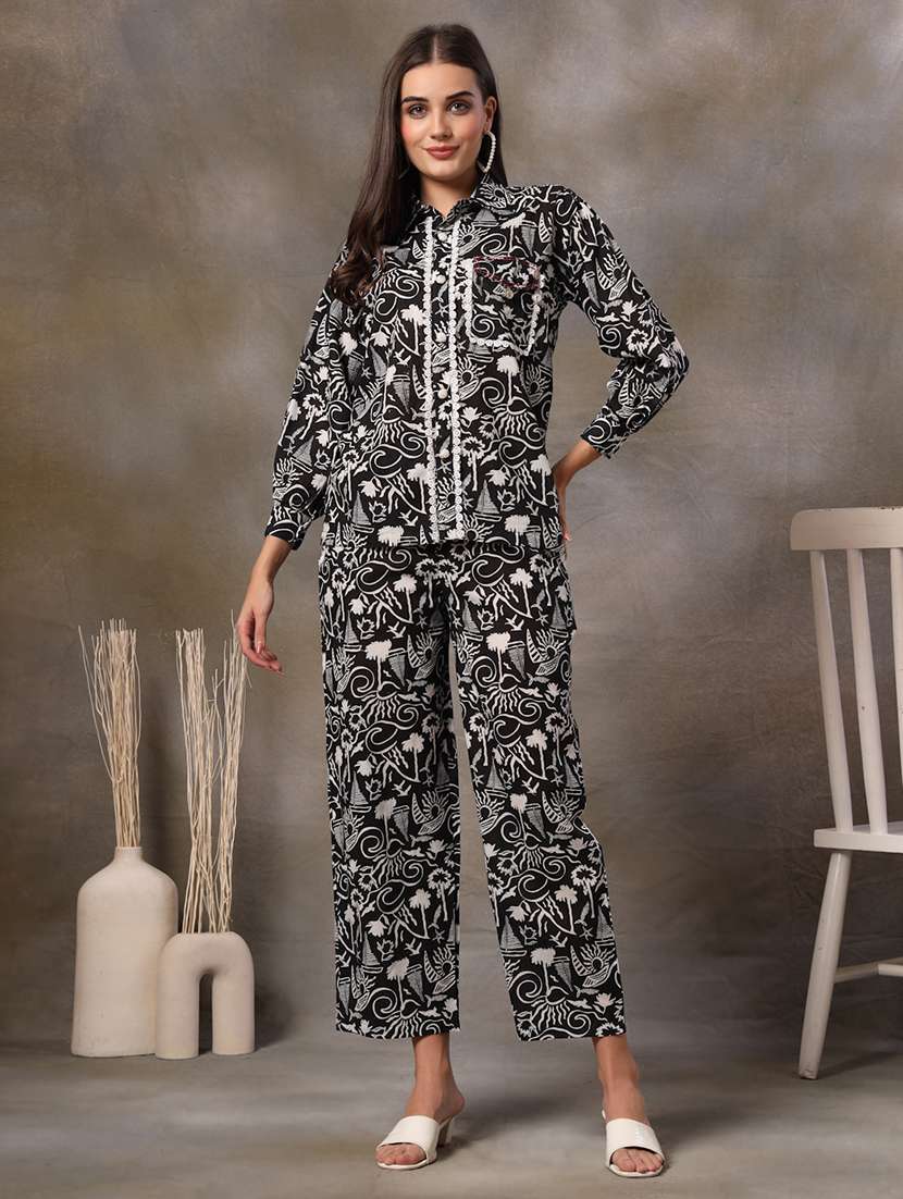 women printed three quarter sleeves shirt and trouser co-ord set - 22514491 -  Standard Image - 2