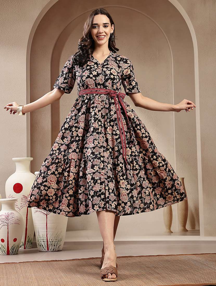 women printed collared tiered dress