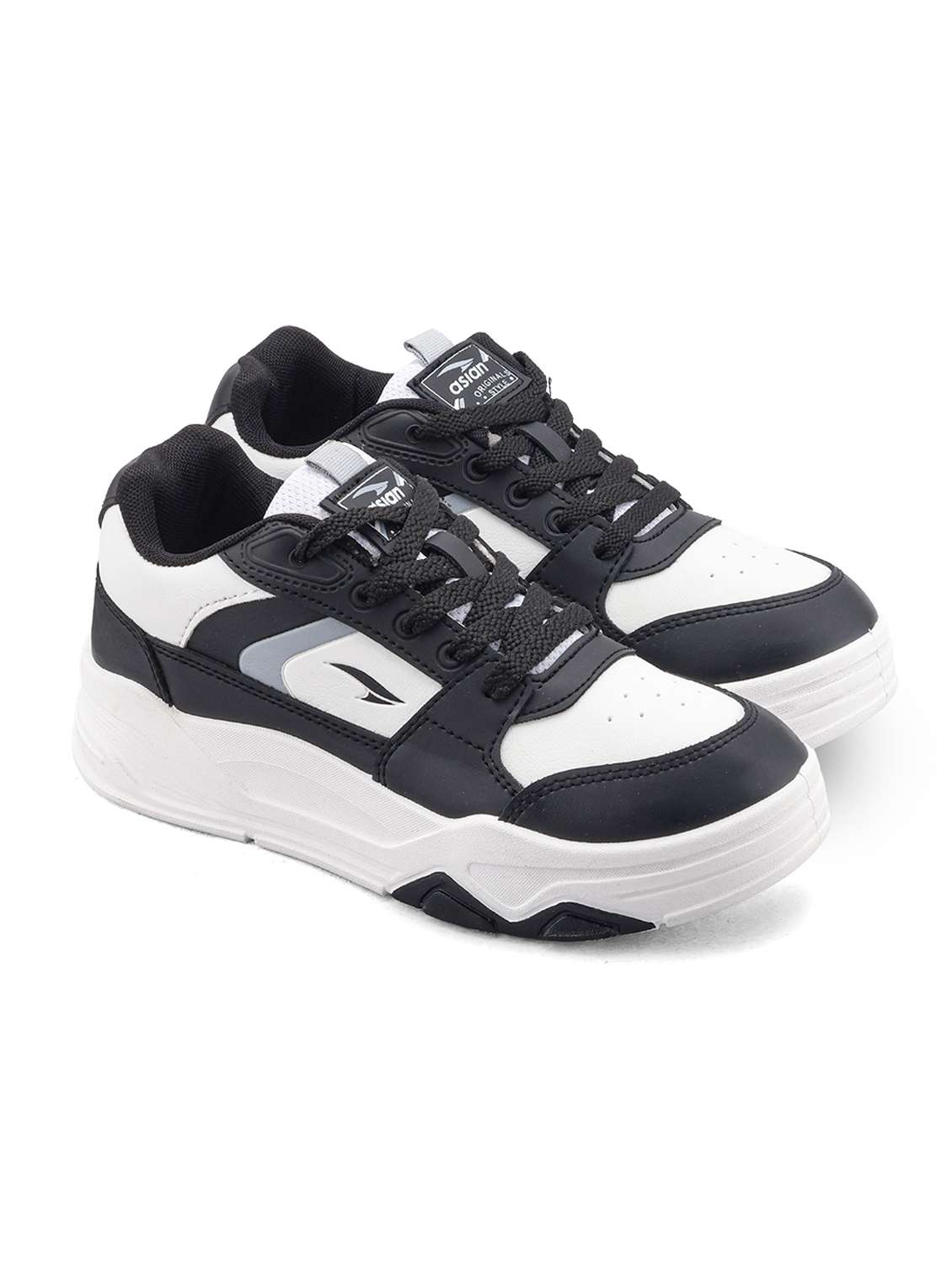 women colourblocked lace up sneaker
