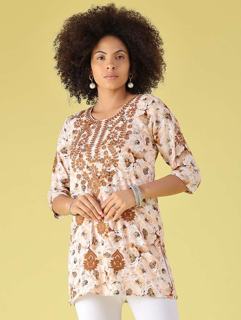 Women Printed Three Quarter Sleeves Straight Kurti - 22515410 -  Standard Image - 2