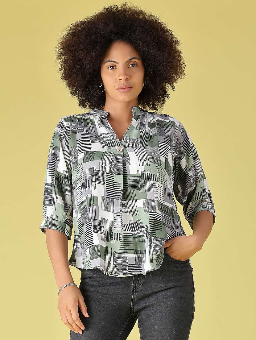 women printed three quarter sleeves regular top