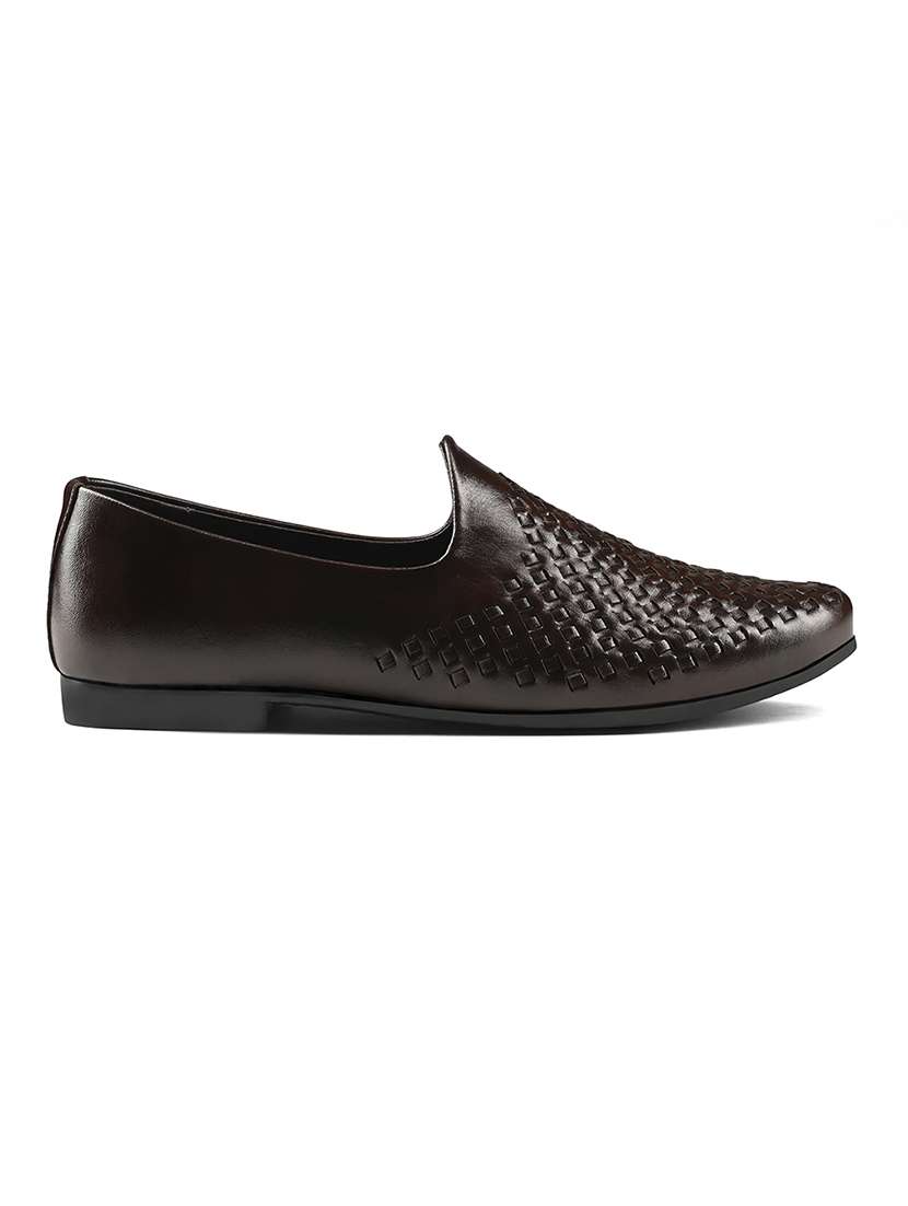 men brown slip on mojari - 22517758 -  Standard Image - 2