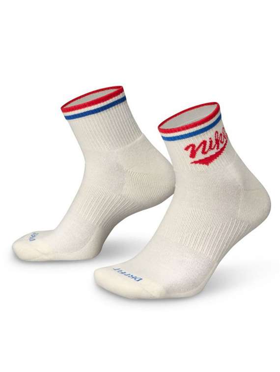 nike everyday plus lightweight ankle socks in a white multi-color 3-pack - 22517916 -  Standard Image - 2
