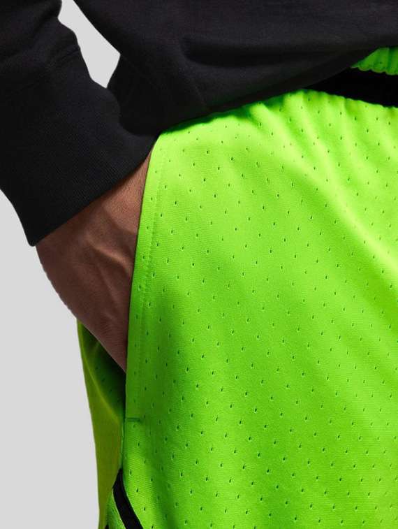 men self design mid rise sports shorts - 22517978 -  Standard Image - 2