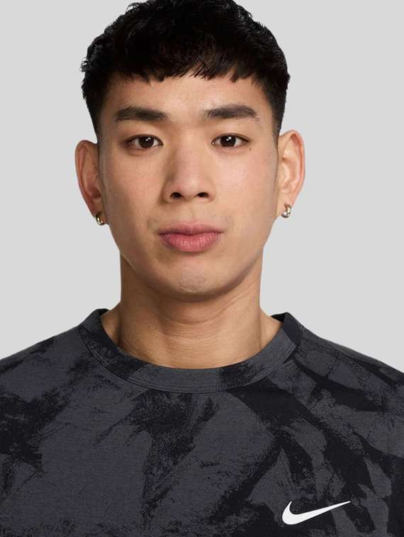 men printed short sleeve regular fit t-shirt - 22518213 -  Standard Image - 2