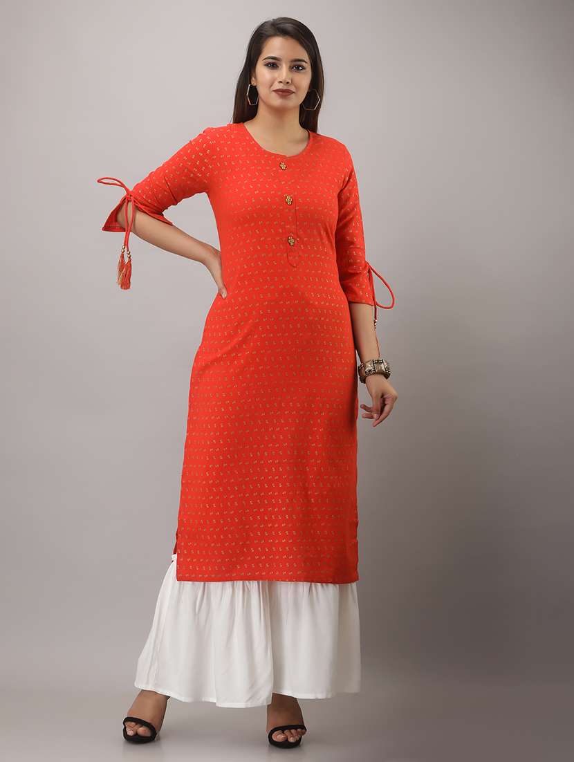 women printed three quarter sleeve kurta sharara set