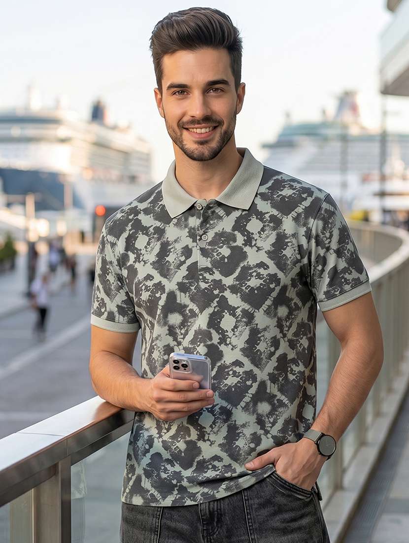 men printed short sleeve regular fit polo t-shirt