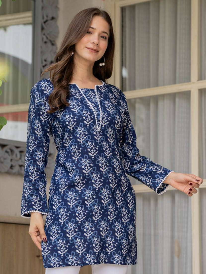 women printed notch neck straight kurti - 22520856 -  Standard Image - 2