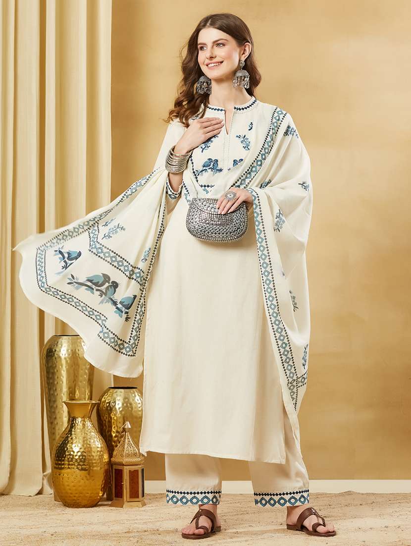women embroidered three quarter sleeves kurta pant set with dupatta