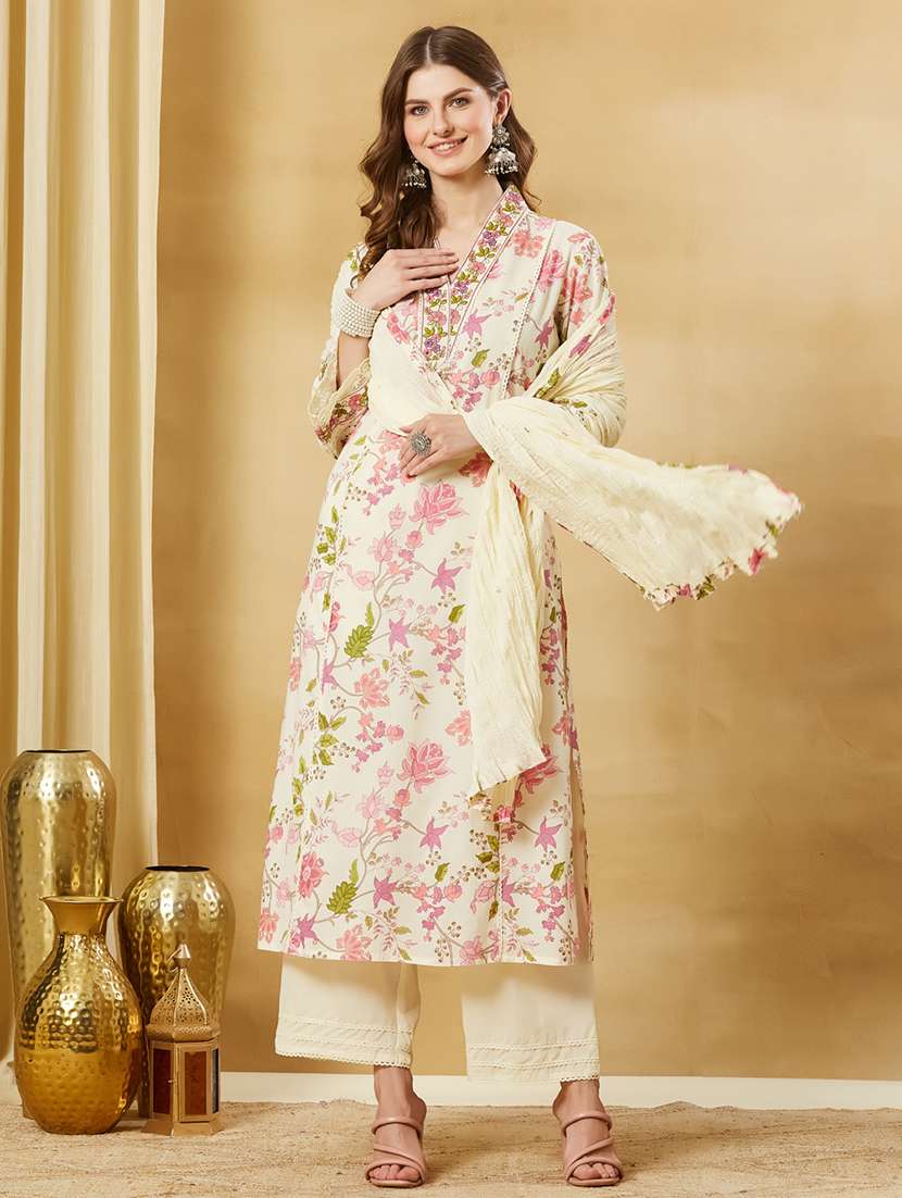 women printed three quarter sleeves kurta pant set with dupatta - 22521176 -  Standard Image - 2