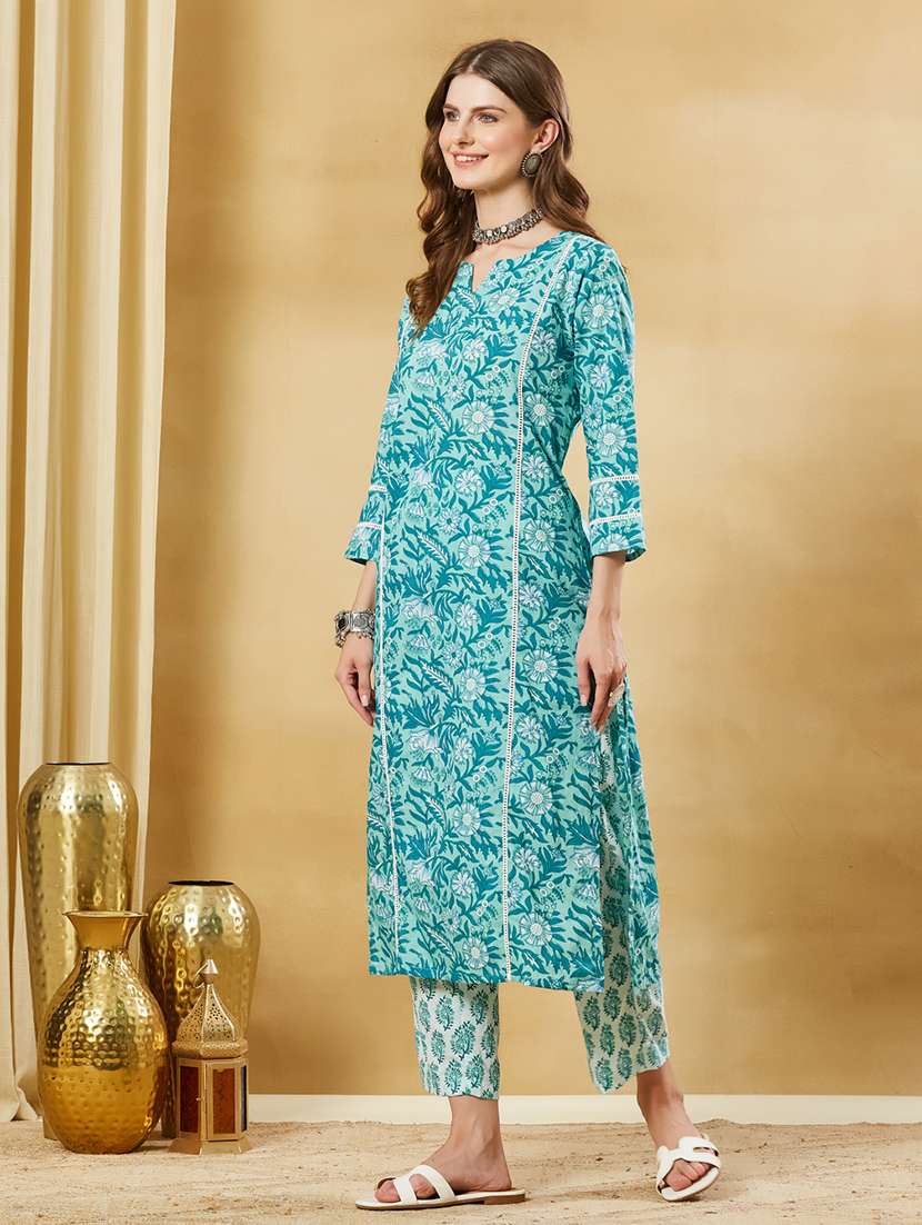 women printed three quarter sleeves kurta pant set  - 22521178 -  Standard Image - 2