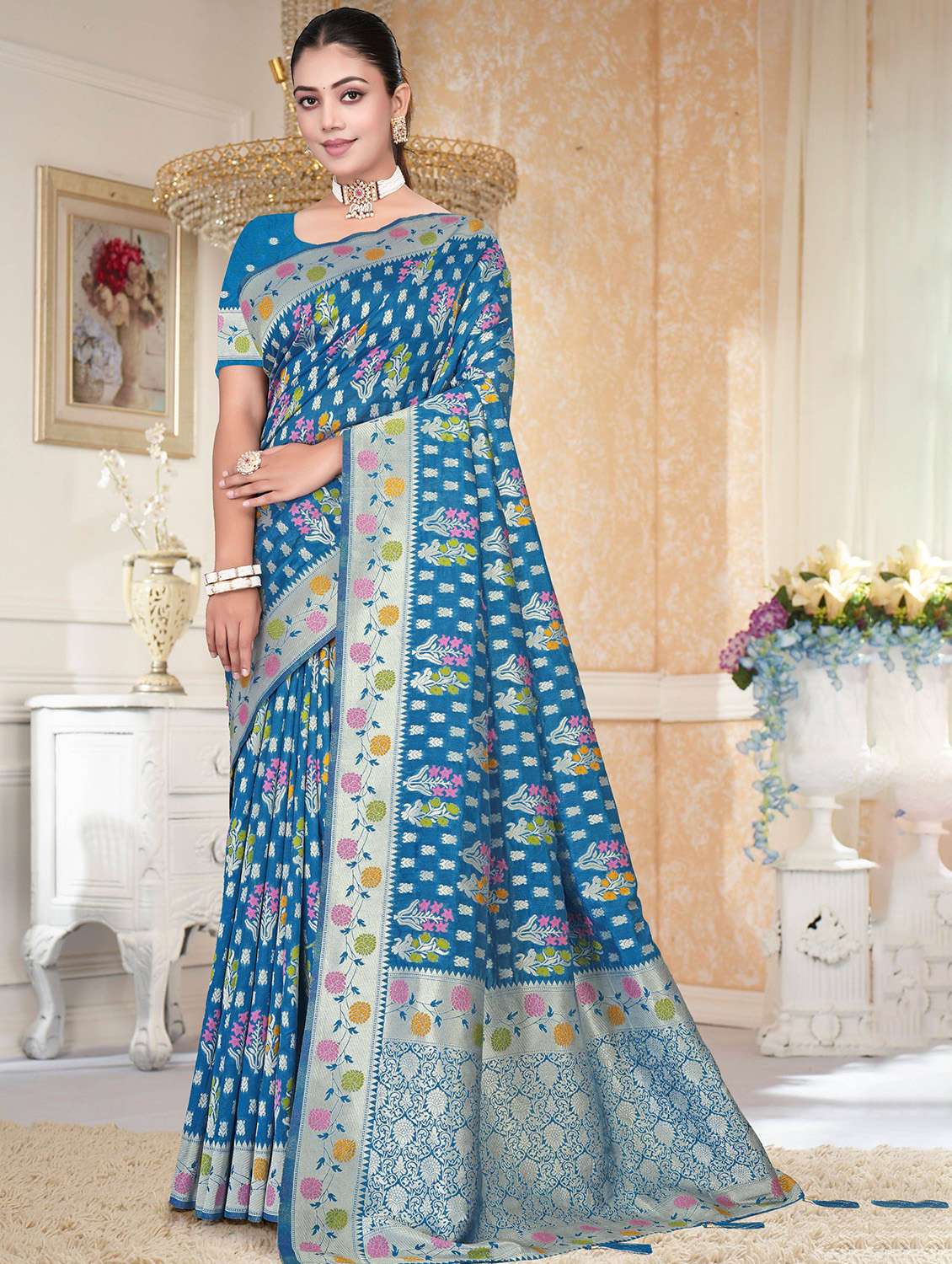 women self design banarasi saree with blouse