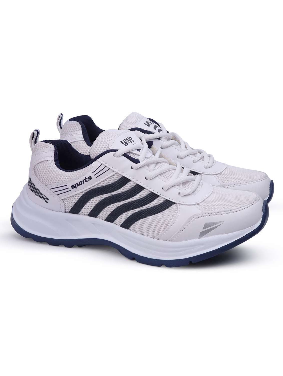 men white lace up sport shoe