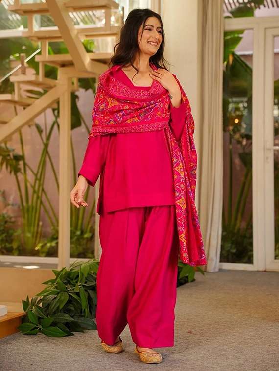 women solid long sleeve kurta salwar with dupatta set - 22524468 -  Standard Image - 2