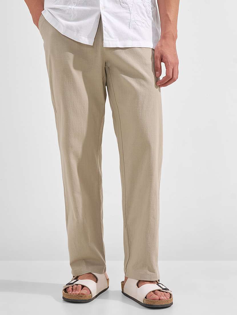 men solid high rise flat front casual trouser