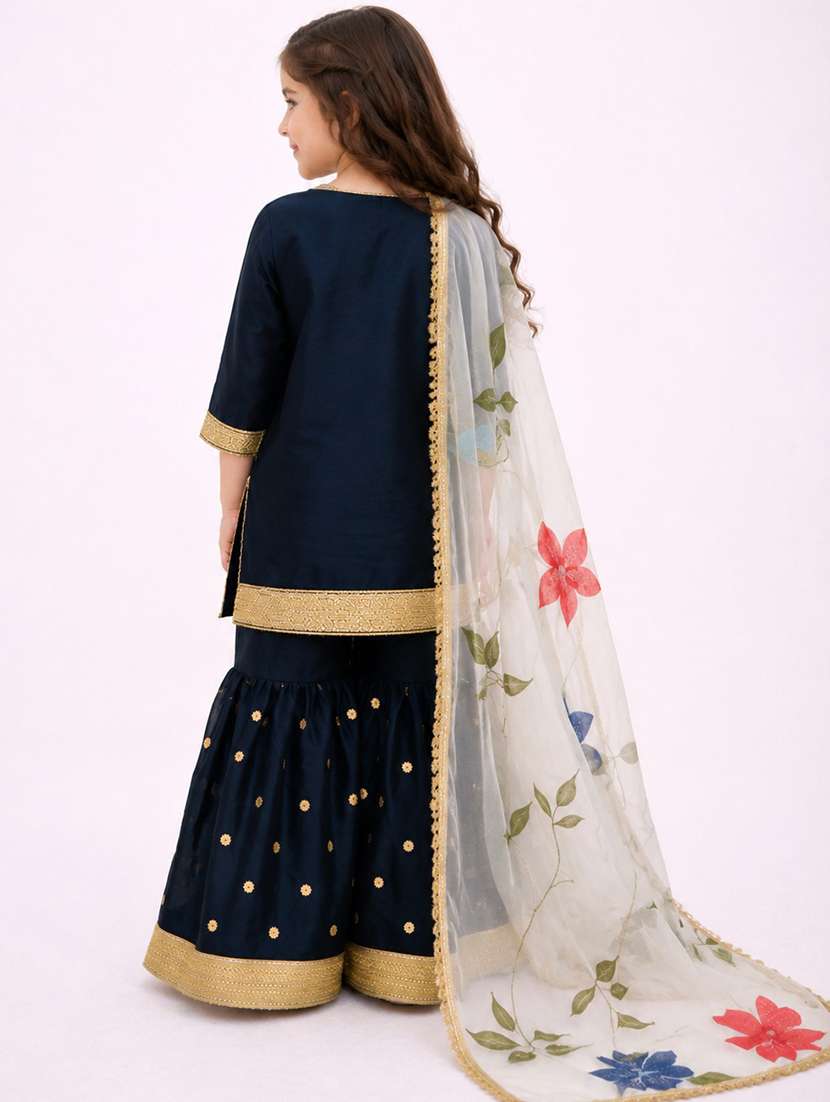 Girls Printed Three Quarter Sleeves Kurta Sharara Set With Dupatta - 22527095 -  Standard Image - 2