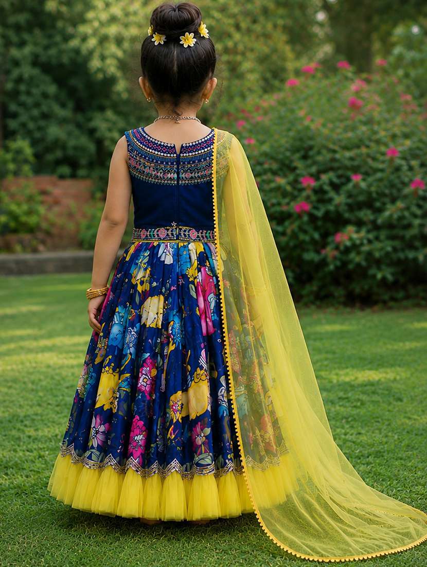 girls printed sleeveless lehenga choli set - 22527109 -  Standard Image - 2