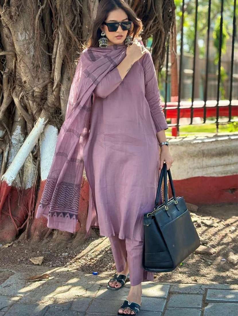 women solid three quarter sleeve kurta pant with dupatta set - 22527137 -  Standard Image - 2