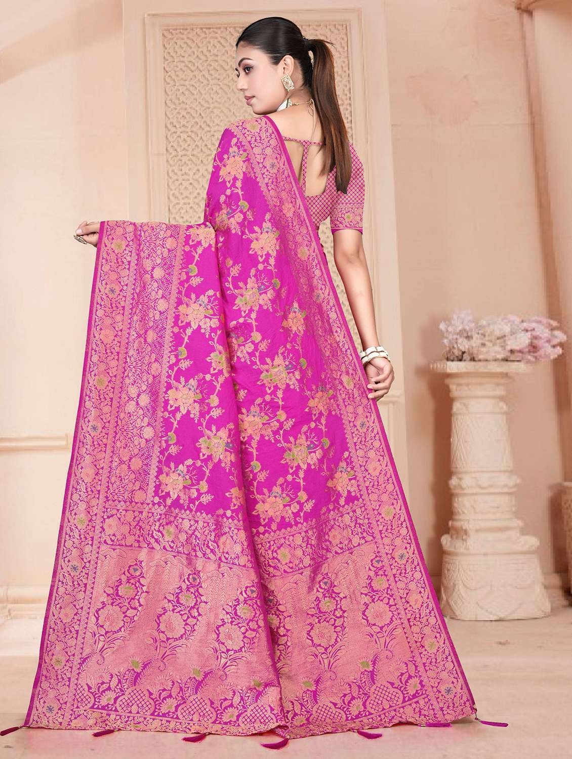 women self design banarasi saree with blouse - 22527162 -  Standard Image - 2