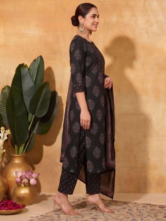 women printed three quarter sleeve kurta pant with dupatta set - 22527574 -  Standard Image - 2