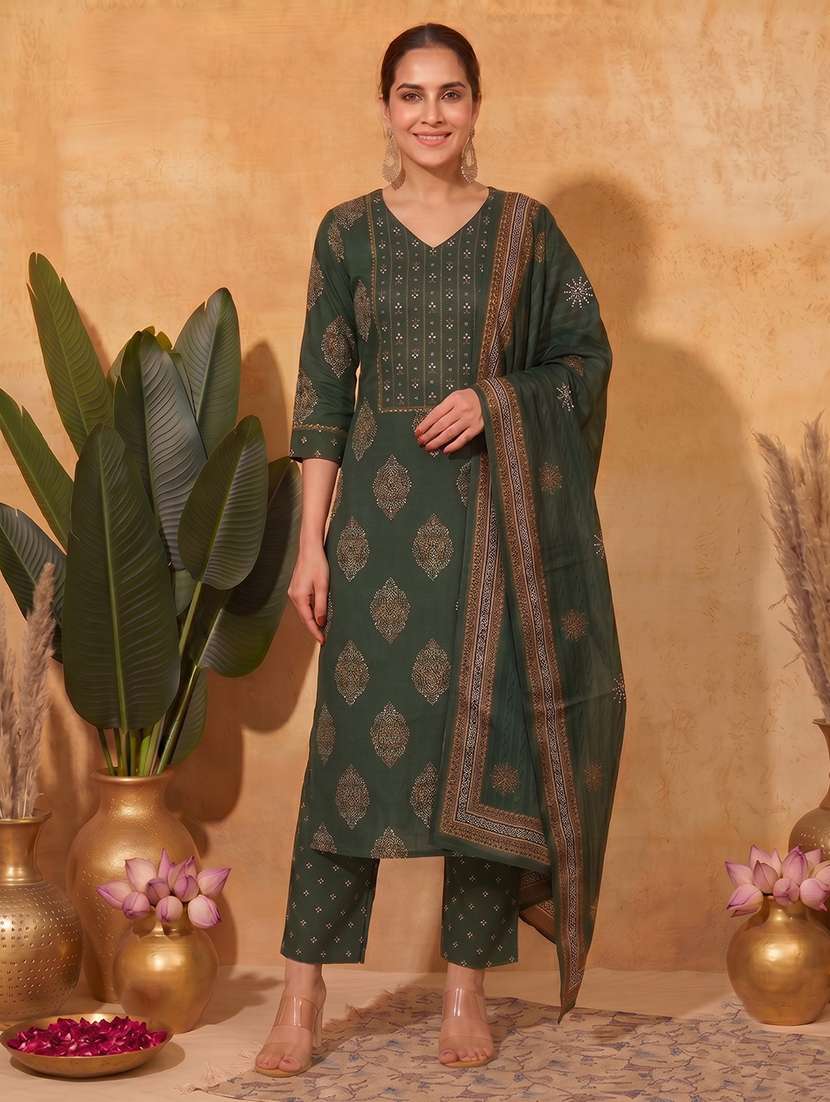 women printed three quarter sleeve kurta pant with dupatta set