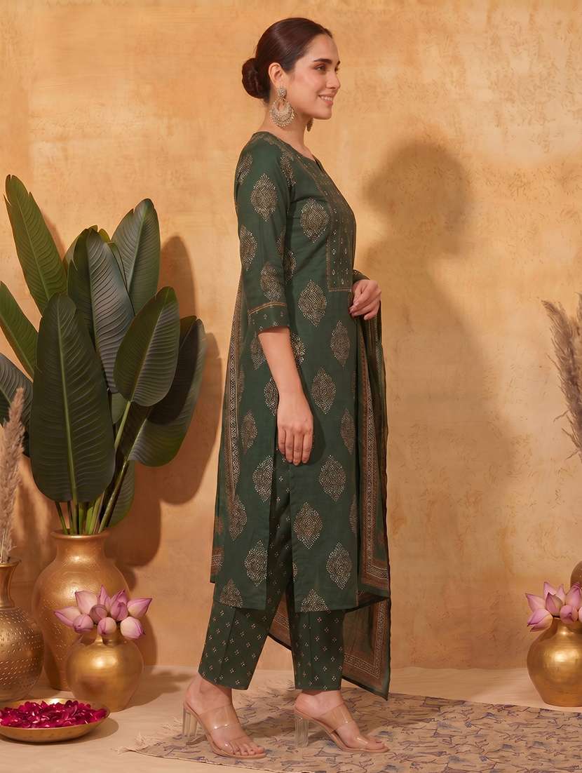 women printed three quarter sleeve kurta pant with dupatta set - 22527575 -  Standard Image - 2