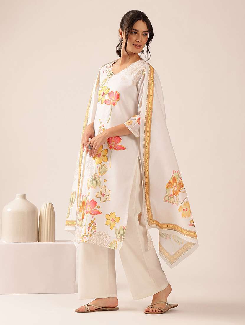 women floral three quarter sleeve kurta pant with dupatta set - 22527680 -  Standard Image - 2