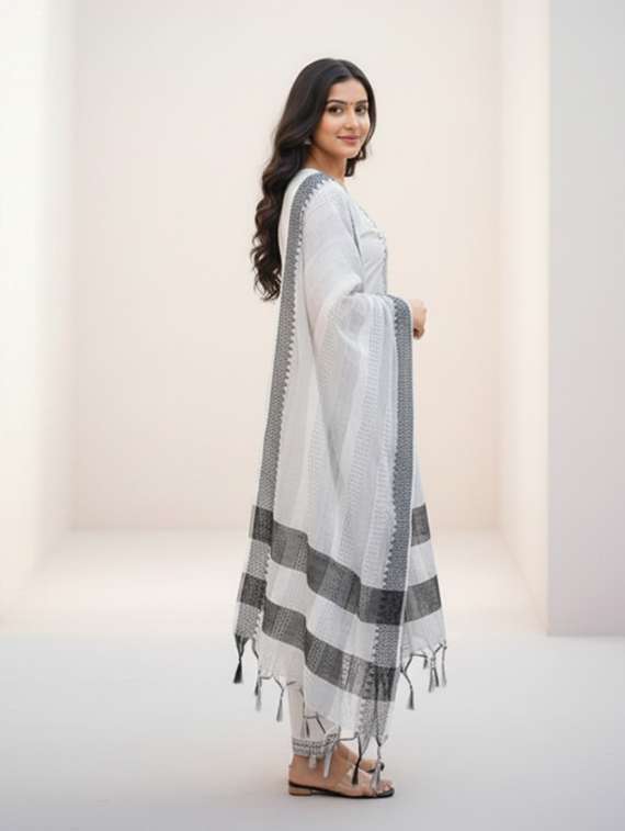 women embroidered three quarter sleeves kurta pant set with dupatta - 22527712 -  Standard Image - 2