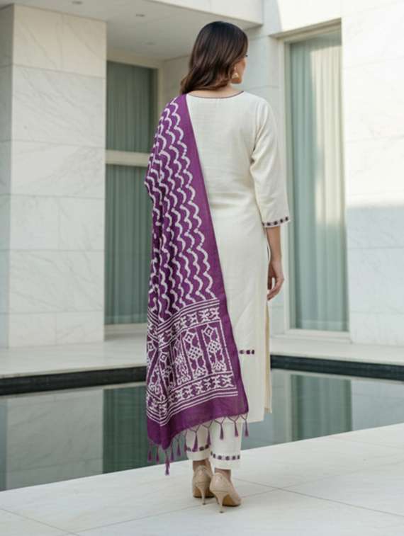 women embroidered three quarter sleeves kurta pant set with dupatta - 22527714 -  Standard Image - 2