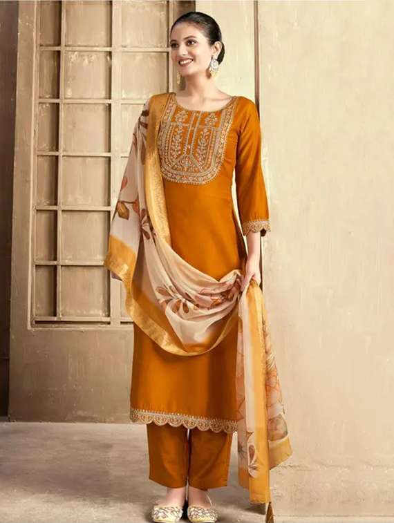 women embroidered three quarter sleeves kurta pant set with dupatta