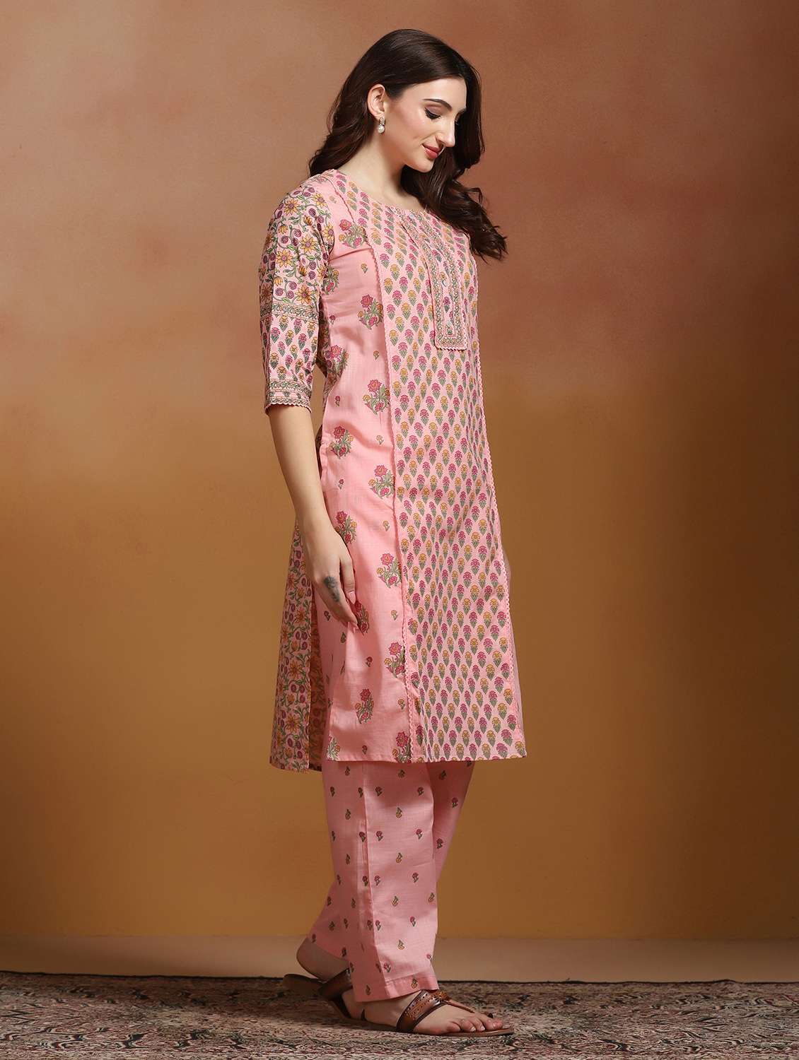 women printed three quarter sleeves kurta and pant set - 22527751 -  Standard Image - 2