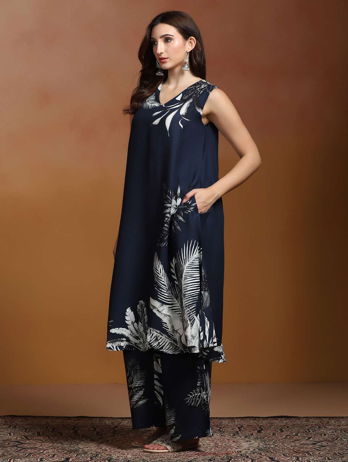 women printed sleeveless kurta and palazzo set - 22527753 -  Standard Image - 2