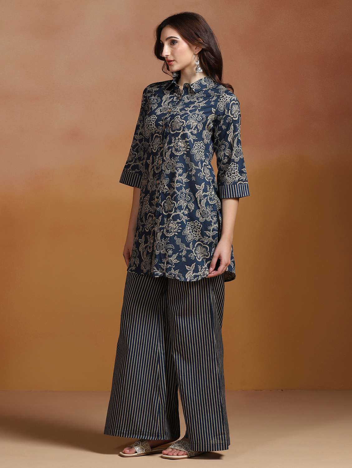 women printed three quarter sleeves kurta and palazzo set - 22527754 -  Standard Image - 2